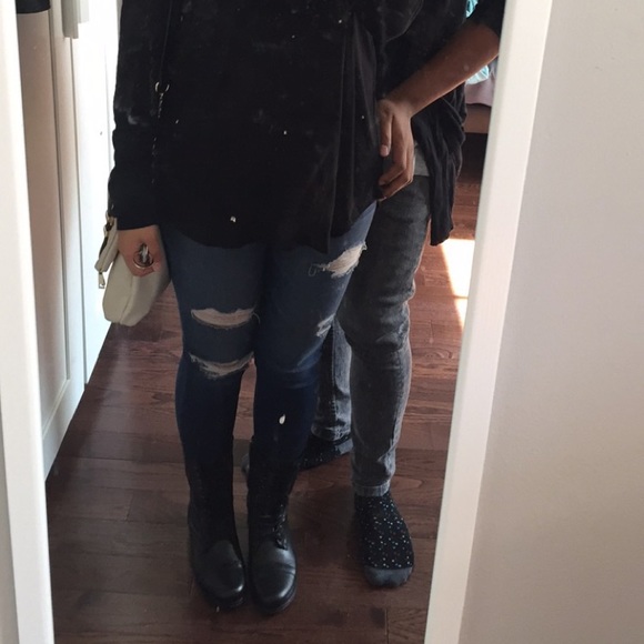 AE Distressed Jeggings - Picture 3 of 4